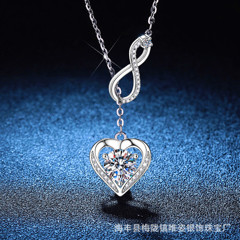 Aida Chosen Shining Heart Moissanite จี้ 925 Sliver สร้อยคอ