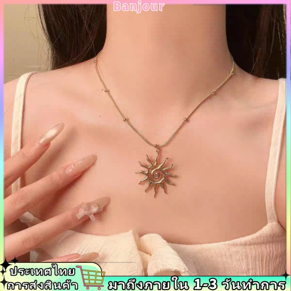 เครื่องประดับแฟชั่นสำหรับผู้หญิง: สร้อยคอมีจี้คลาวิกซ์ทรงเรโทร สแตนเลสผสมไทเทเนียม