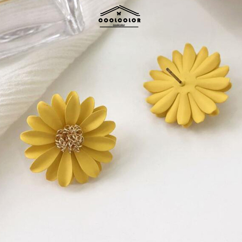 ในไทย ต่างหูดอกไม้ Chrysanthemum จี้บุคลิกภาพที่เรียบง่ายต่างหู Super Fairy อารมณ์