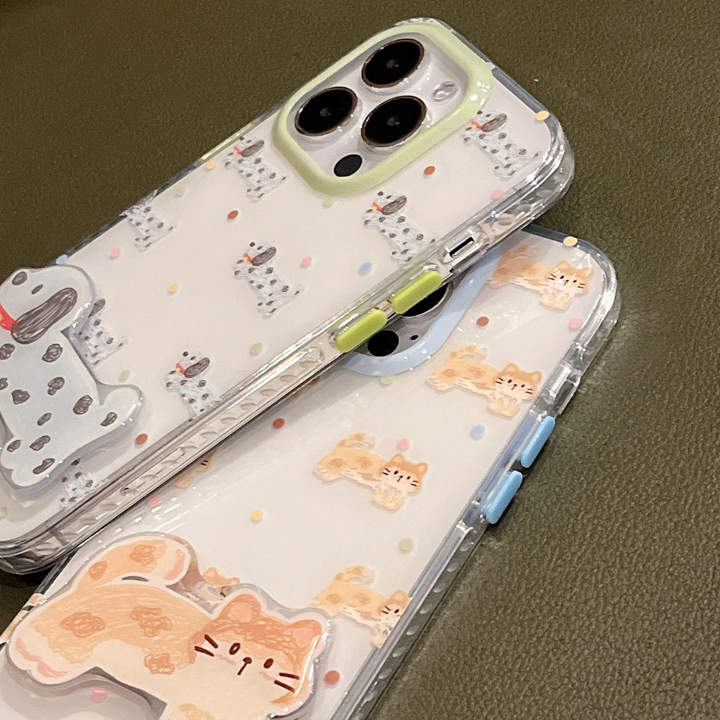 สําหรับ iPhone 15 Pro Max 14 13 12 น่ารักการ์ตูนสุนัขแมวรูปแบบสีปุ่ม Soft TPU กันกระแทกเคสโทรศัพท์พร้อมขาตั้งแบบพับได้ Anti-scratch Dirt ทนฝาครอบป้องกัน Shell