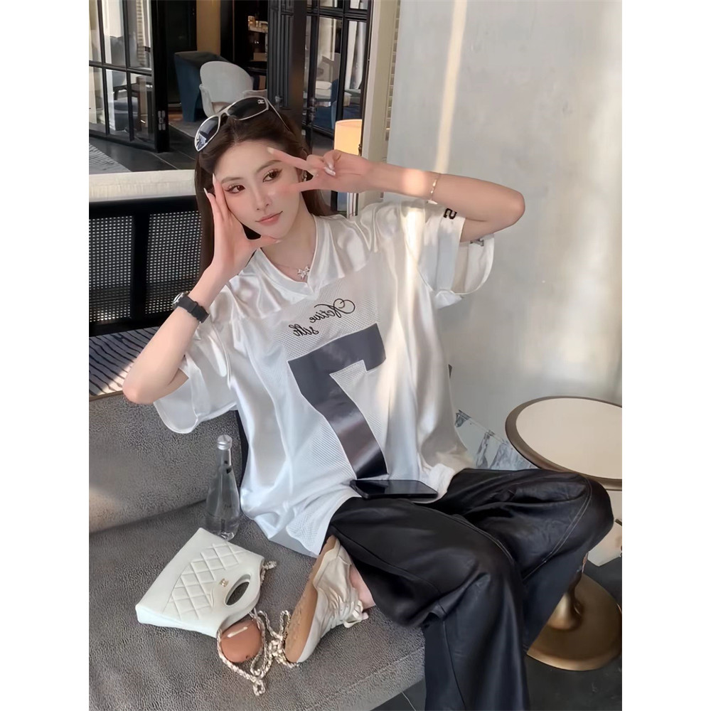 เสื้อกีฬาคอวีทรงหลวม American Street