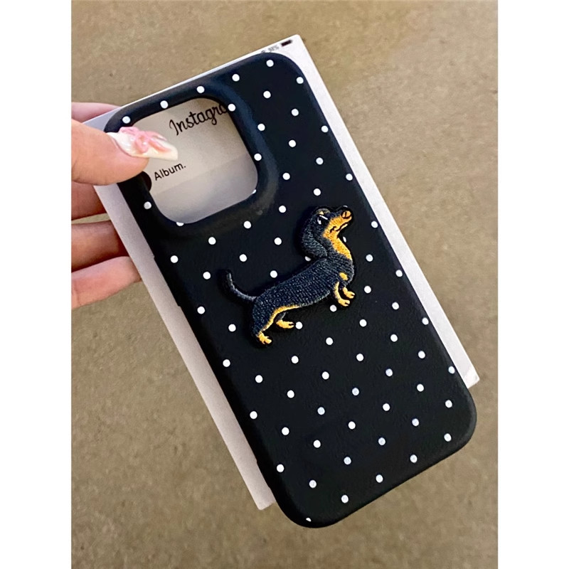 Polka Dot Dachshund Soft Shell เคสป้องกันเหมาะสําหรับiPhone16promax 16pro 16plus 16 15promax 15pro 15 14promax 14pro 14plus 14 13promax 13pro 13mini 13 12pro 12 11pro 11pro 11pro 11 XSmax XR X 8plus 7 เคสโทรศัพท์