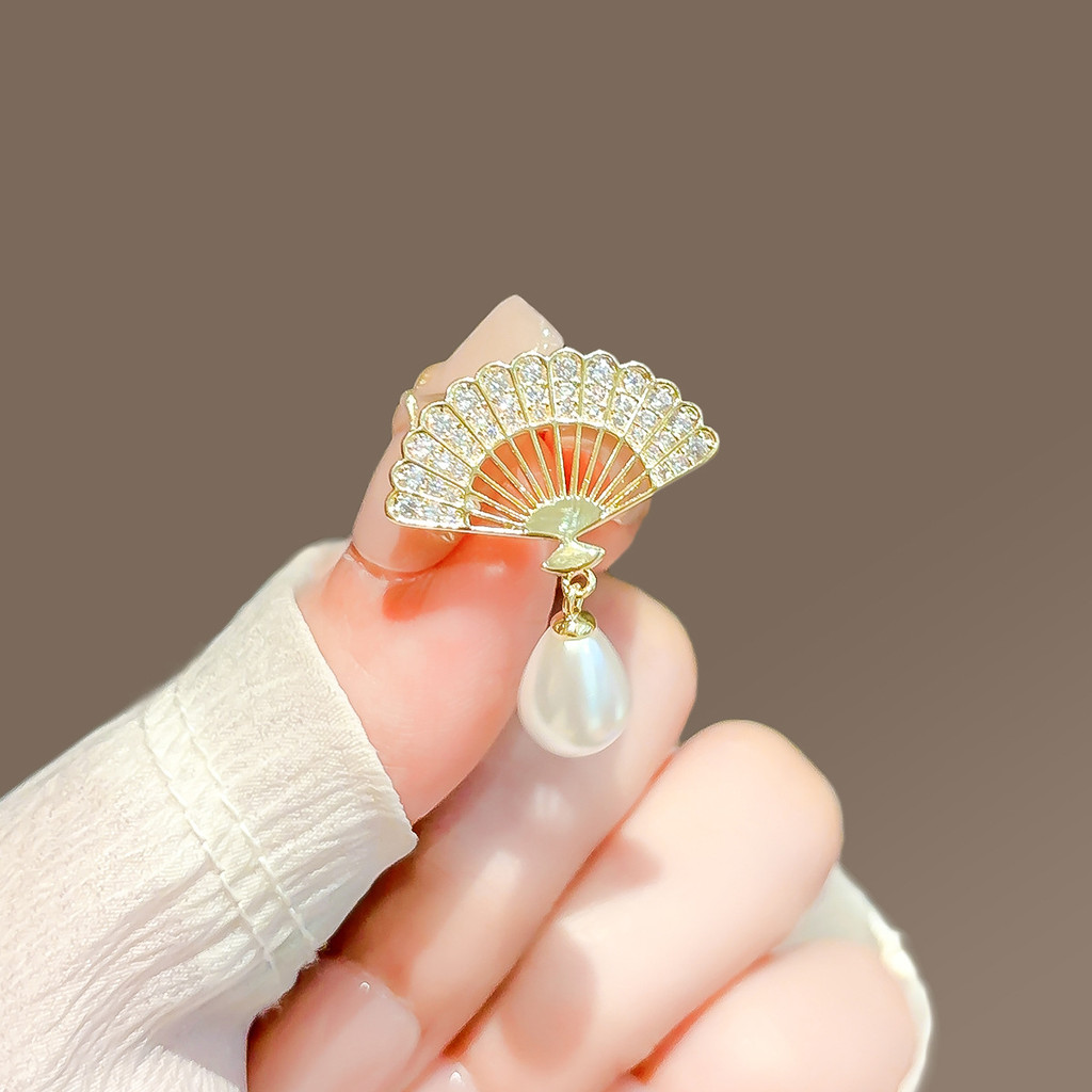 Rhinestone พัดลมเข็มกลัดมุกเสื้อผ้าคงที่ Cheongsam อุปกรณ์เสริม Pin - รูปที่ 2