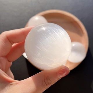 Selenite Ball ลูกแก้วเซเลไนต์ | หินพลังแสงบริสุทธิ์ ล้างพลัง…