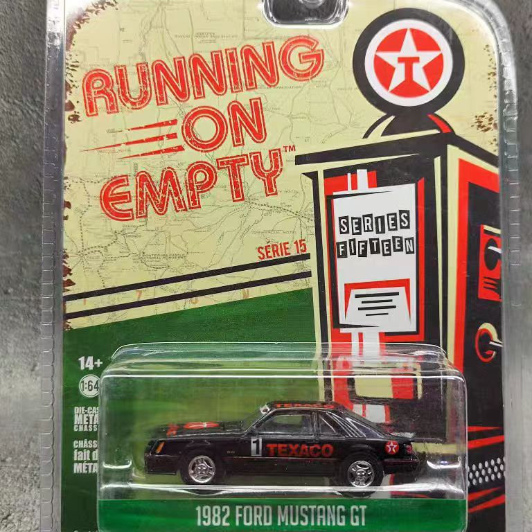 1: 64 GreenLight GreenLight 1982 FORD MUSTANG GT FORD MUSTANG ฮูดสามารถเปิดได้