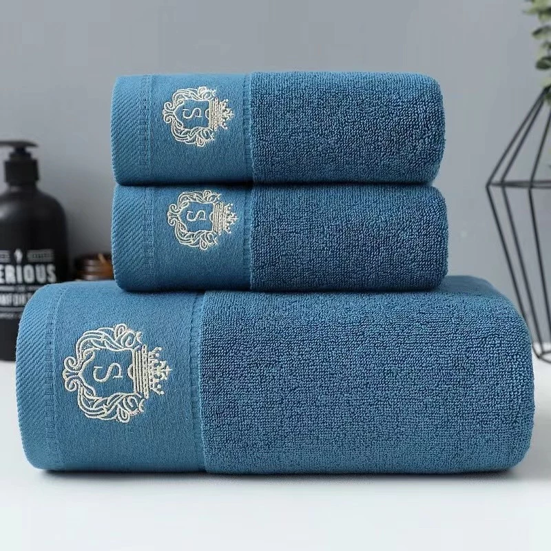 ผ้าเช็ดตัวไซส์ใหญ่พิเศษ โลโก้สีทอง ผ้าCotton 100% ขนาด70x140 Cm ซับน้ำดี ขนไม่หลุด ผ้าหนานุ่มสบาย