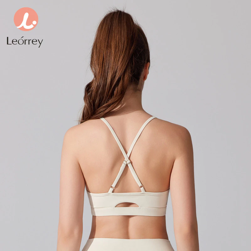 Leorrey-สายปรับได้ ถ้วยถอดได้ เสื้อชั้นในแบบสปอร์ตโยคะเนื้อนุ่ม thumbnail 8