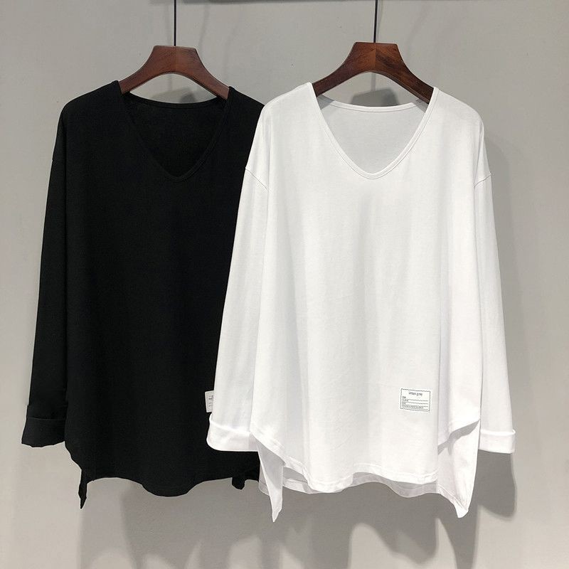 เสื้อยืดโอเวอร์ไซส์(40-150กก.) สไตล์เกาหลีผู้หญิงแขนยาวท็อปส์คอ โวลต์ ขนาดบวกขี้เกียจแยกเสื้อยืด