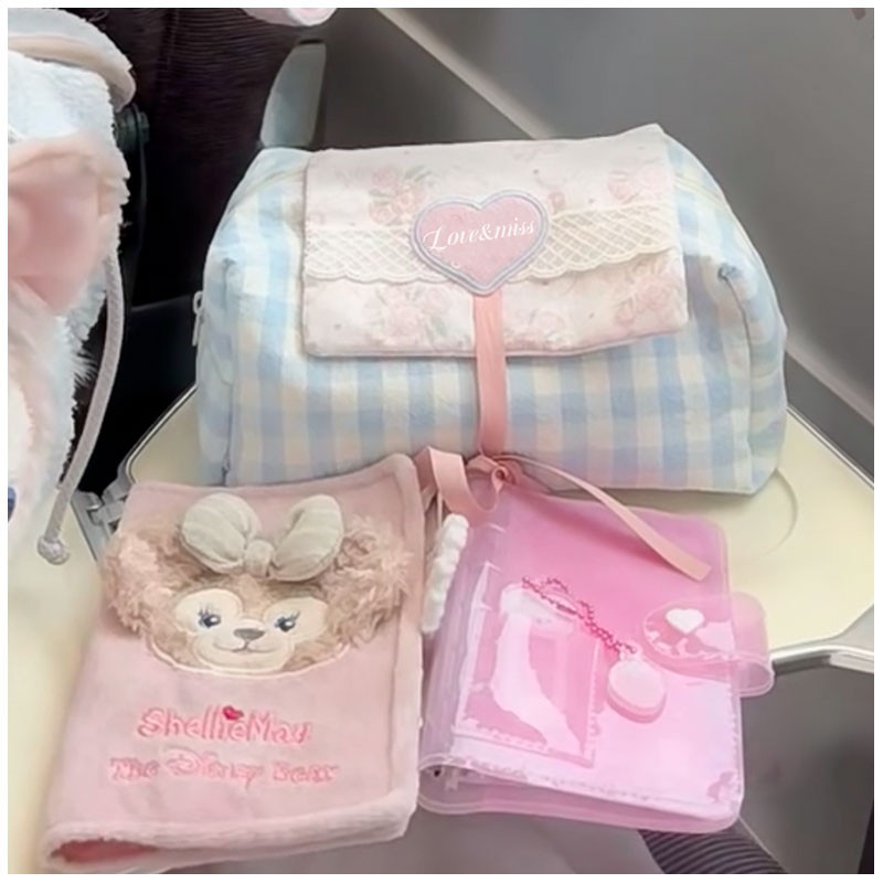C&k กระเป๋าแต่งหน้า ที่เก็บของน่ารัก niche grid ins กระเป๋าเก็บการศึกษาและกรูมมิ่งความจุขนาดใหญ่แบบพกพา