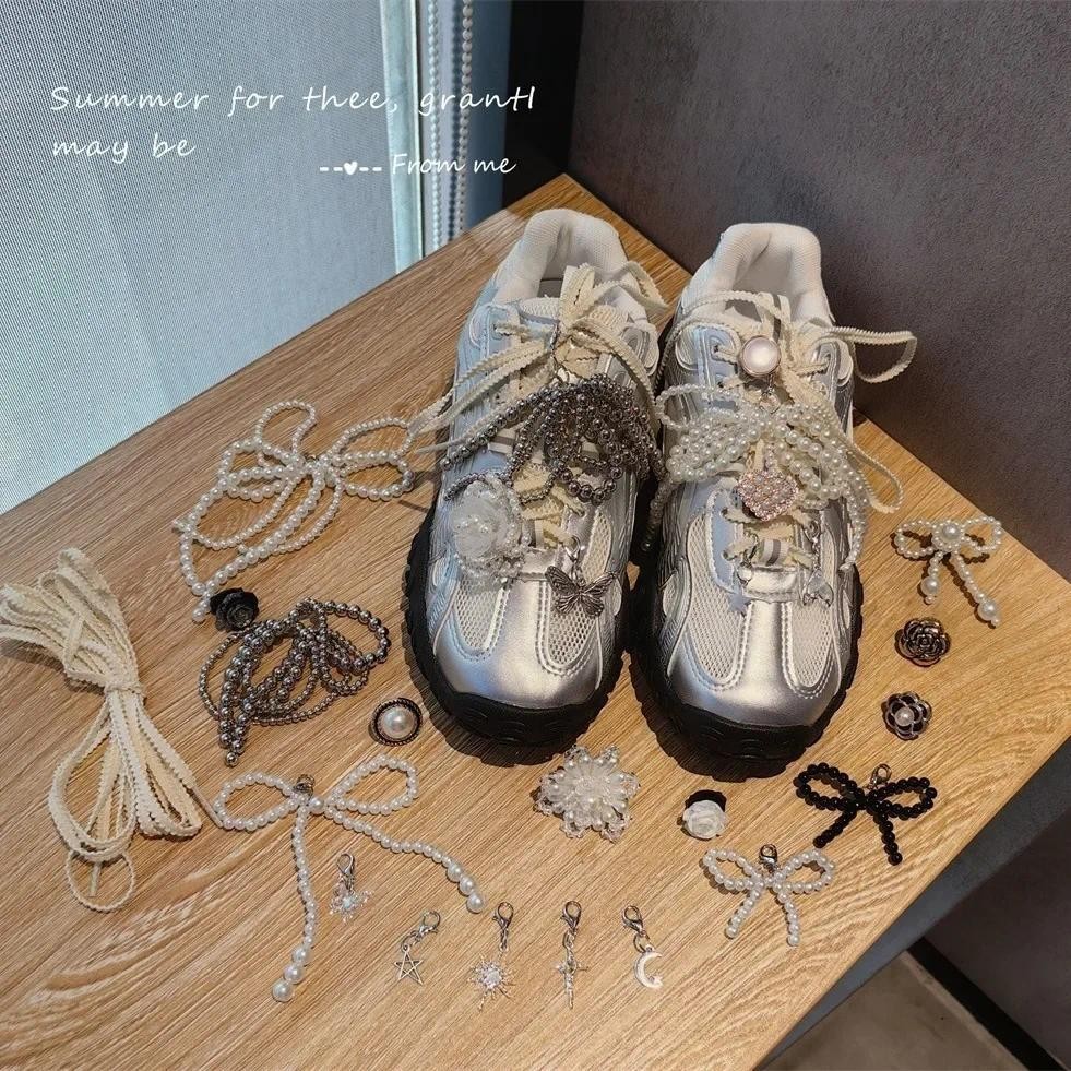 แฟชั่น 1PCS Shoelaces คลิปหัวเข็มขัดตกแต่ง Rhinestones Pearl Gem Casual ดอกไม้รองเท้าอุปกรณ์เสริมรองเท้า Charms สําหรับรองเท้าผ้าใบ