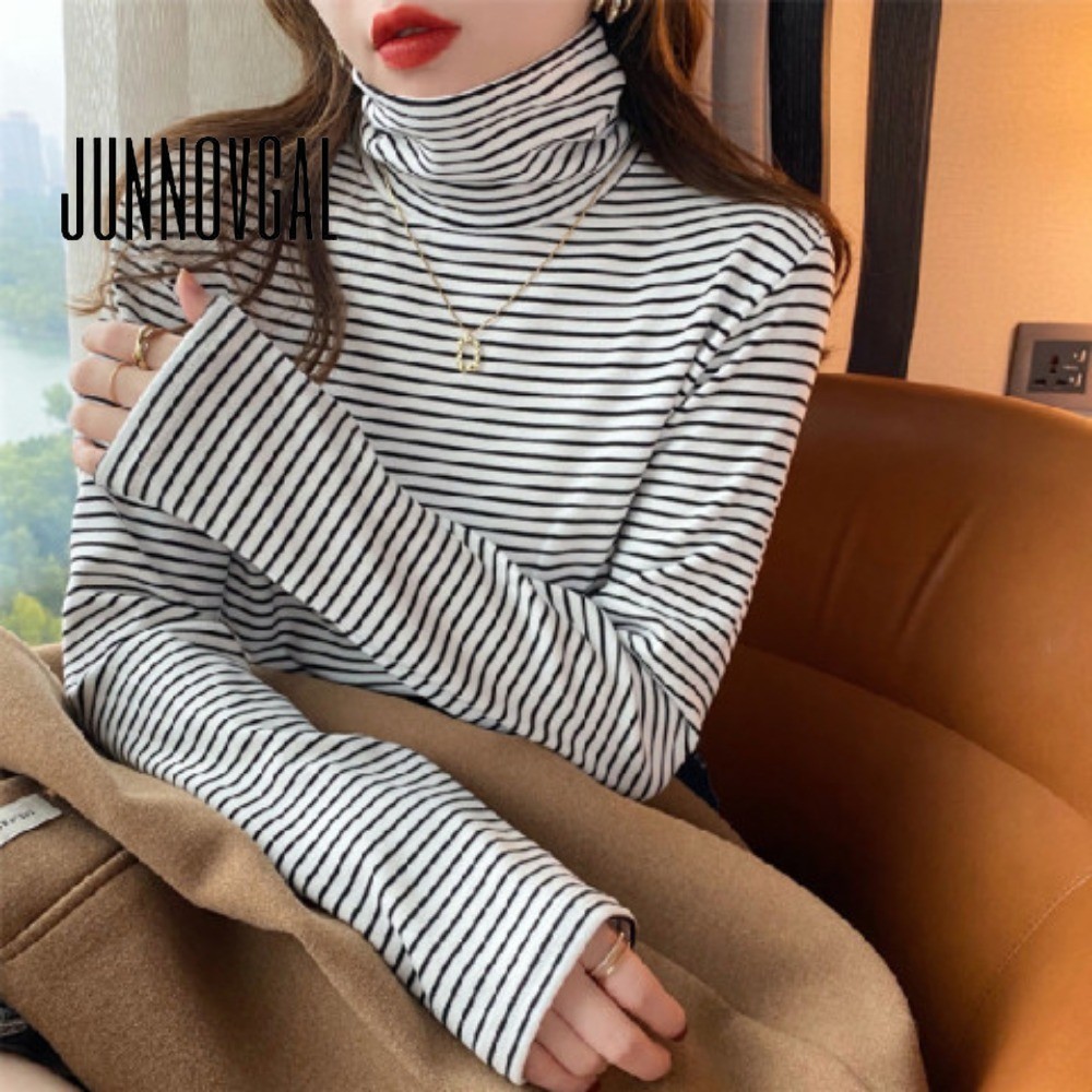 Junnovgal เสื้อยืดแขนยาวผู้หญิงเต่าคอหลวม Fit ลาย 2024 สไตล์ใหม่