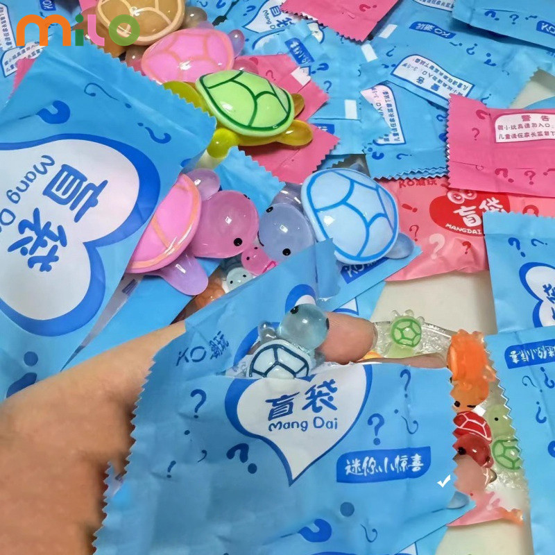 Milo เต่าเรืองแสงในที่มืดเทียบกับกระเป๋าตาบอดของเล่นแสดงอุปกรณ์ประกอบฉากเกม 1PIECE