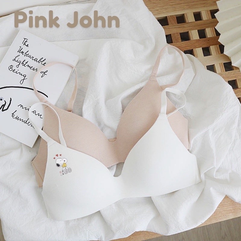 ชุดชั้นใน pink john ใหม่ ลูกค้าสามารถเลือกลายได้เลยค่ะ ถ้าลูกค้าไม่แจ้งทางร้านจะขออนุญาต​ิสุ่มลายไปใ