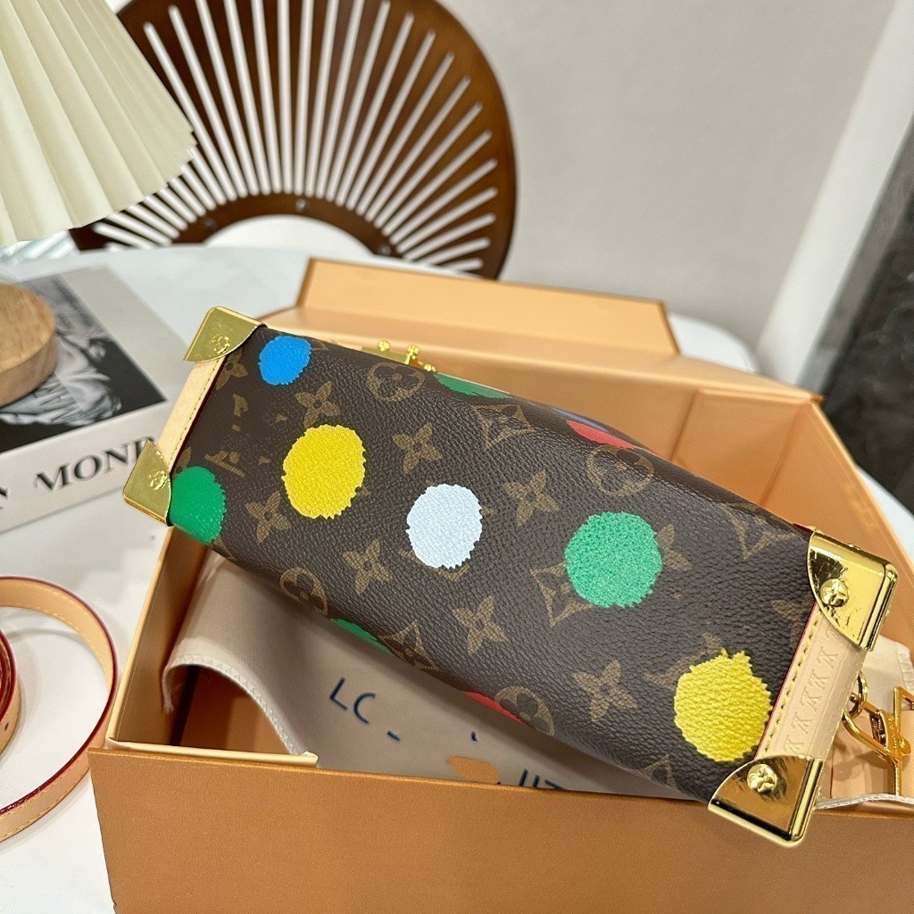 พร้อมส่ง Yayoi Kusama Co-Branded Box Bag Handbag Crossbody Bag Soft