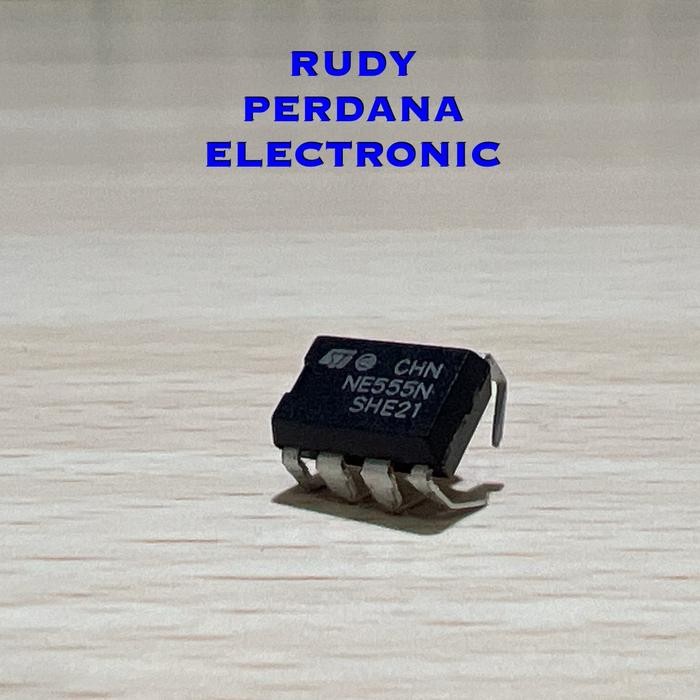 ZL99 IC NE555 NE 555 CLOCK TIMMER 8 PIN