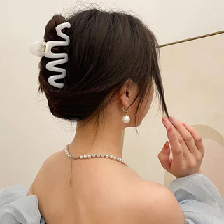 กิ๊บหนีบผมแฟชั่น ทรงคลื่นเจลลี่สุดชิค สีสดใส ติดทนนาน พกพาง่าย จัดแต่งผมได้รวดเร็ว ใช้งานง่าย เหมาะกับทุกลุค