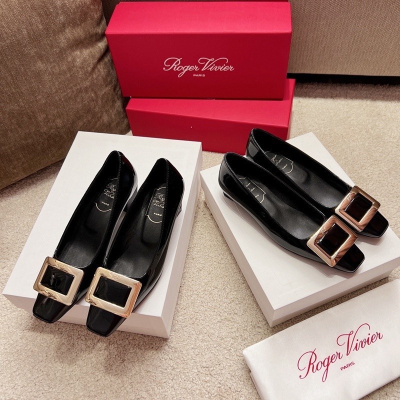 Roger Vivier Square Buckle และ Square Heel Series รองเท้าเดี่ยวสี่สีเสริมสัญญาสบายแฟชั่น Leisure Dai