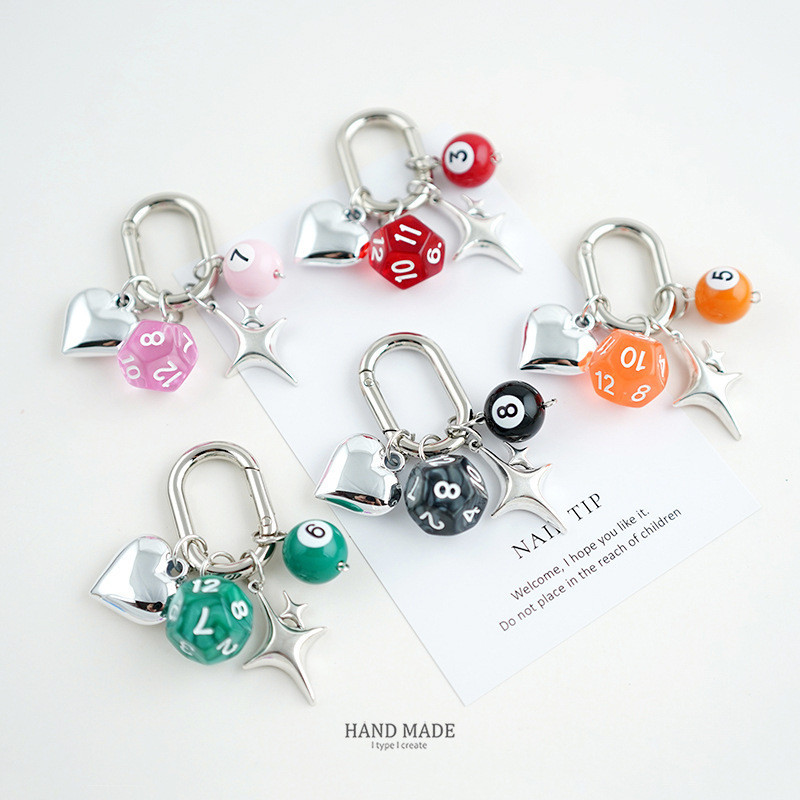 จี้เรซิ่น keychain ห้อยกระเป๋า พวกกุญแจ สร้างสรรค์12ด้านพวงกุญแจลูกเต๋ารูปทรงพิเศษสามารถแขวนกระเป๋าหนัง/กระเป๋ามิอุ/กุญแจรถ ฯลฯ