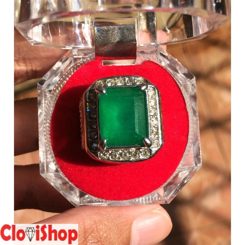 Zambrud Zambia HQ แหวนไทเทเนียมธรรมชาติ