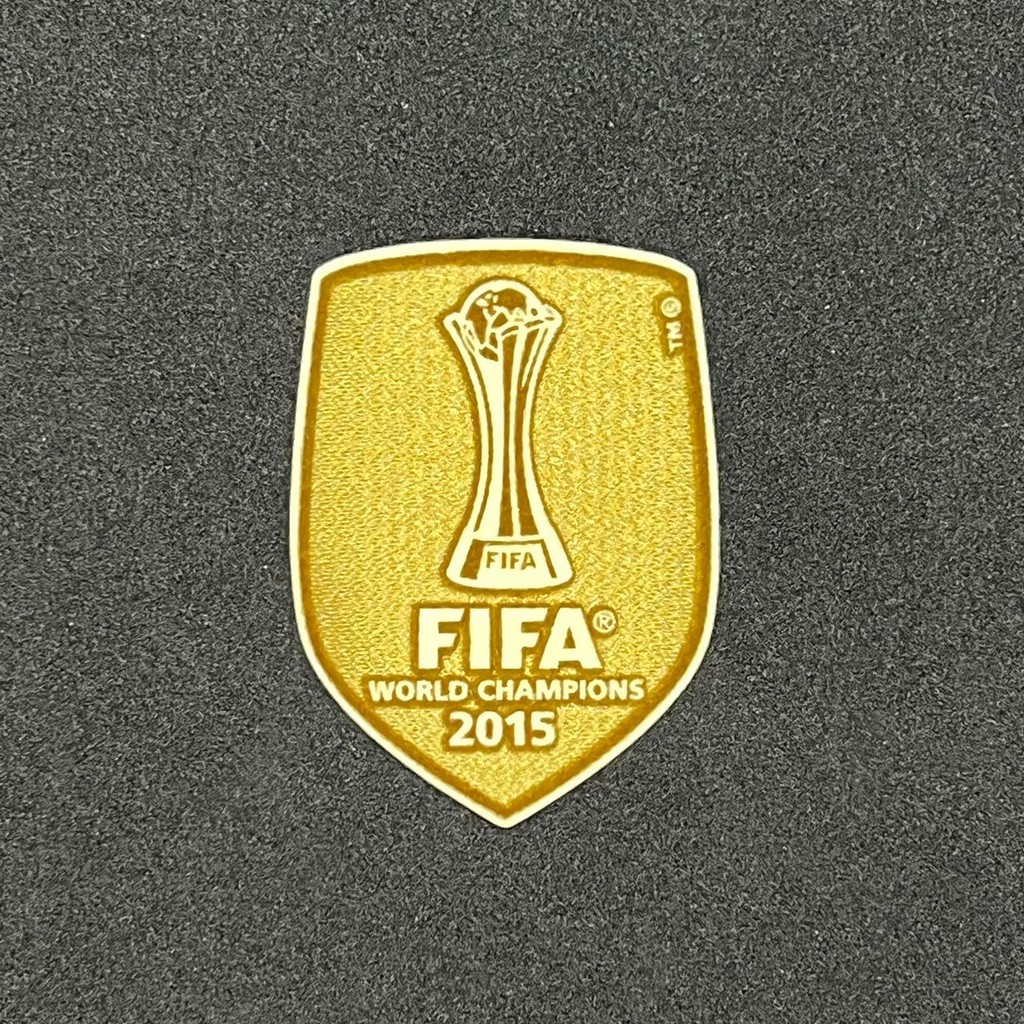 Official FIFA CLUB WORLD CUP CHAMPIONS 2015 GOLD Patch (FC BARCELONA)