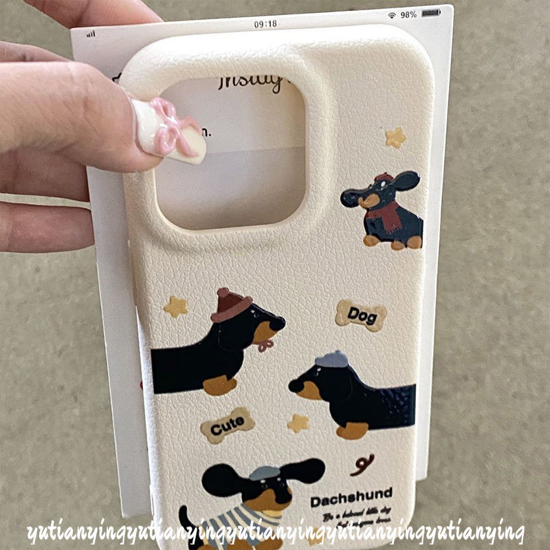 Graffiti น่ารักสุนัขน่ารักการ์ตูน Balck Dachshund สําหรับ IPhone 13 16 11 14 15 12 Pro Max 15 16 14 Plus 15Pro 16Pro หรูหราลิ้นจี่หนังผิวรู้สึกนุ่มกรณี