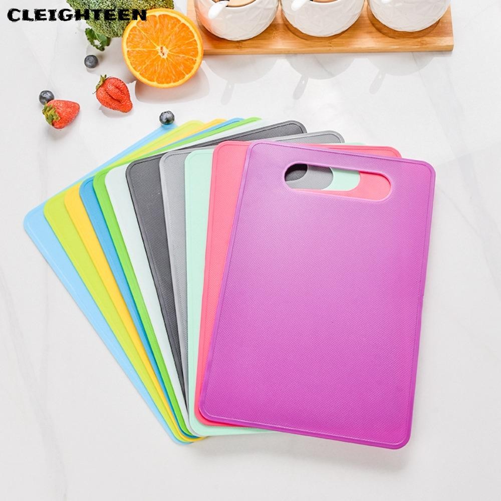 Cleighteen เขียงพลาสติก, เครื่องมือทําอาหารครัวเขียง, มัลติฟังก์ชั่น PP เป็นมิตรกับสิ่งแวดล้อมสีลูกกวาดแผ่นที่แข็งแกร่งเขียงกลางแจ้งแคมป์ปิ้ง