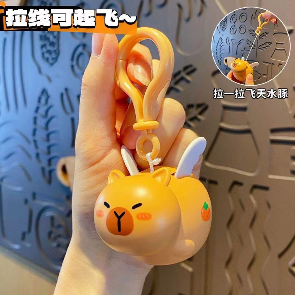 Kapibara Flying จี้ Capybara ตุ๊กตาพวงกุญแจคู่ Kabara เชือกกระเป๋าเป้สะพายหลังจี้ของขวัญ