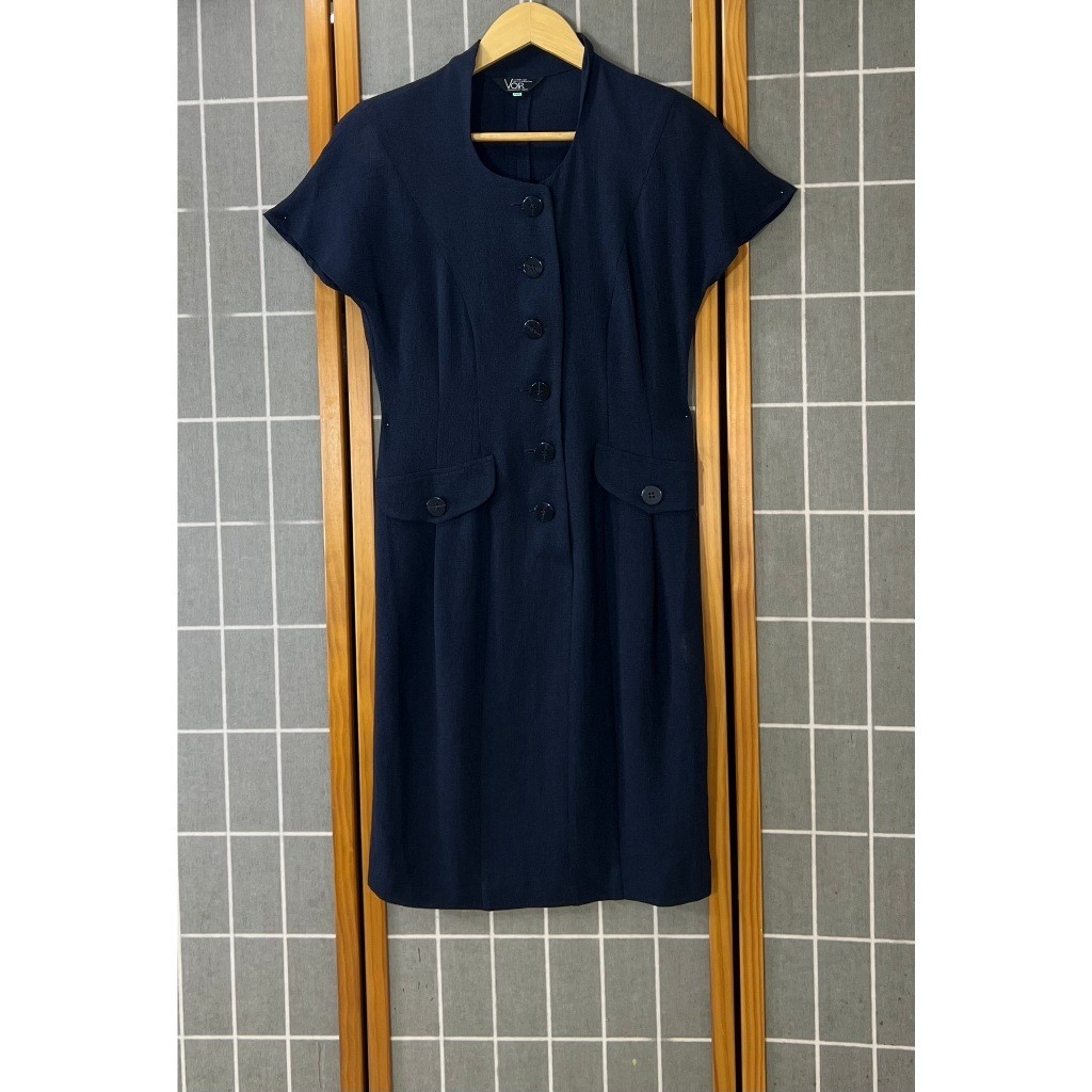 (C089) Voir เดรส ไซส์ 9AR หรือ M เดรสทรงสุภาพใส่ไปทำงานทรงสวยมีที่รองกว่าสภาพดีกระดุมหน้าอก 37 เอว 2