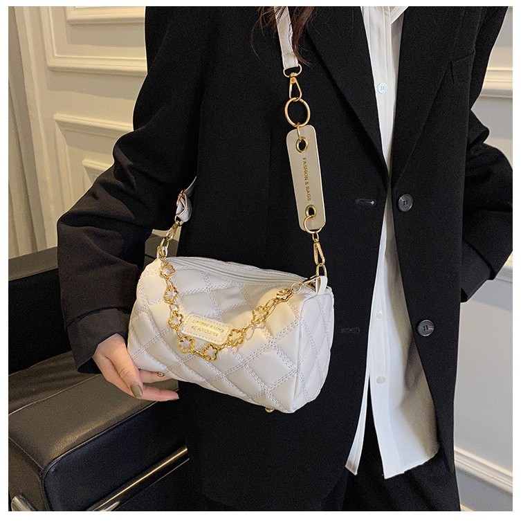 shiny girl>> กระเป๋าสะพายไหล่ สะพายข้าง puหยี่ขนนิ่ม ความจุสูง สีพื้น สําหรับผู้หญิง สีขาวEP-51C