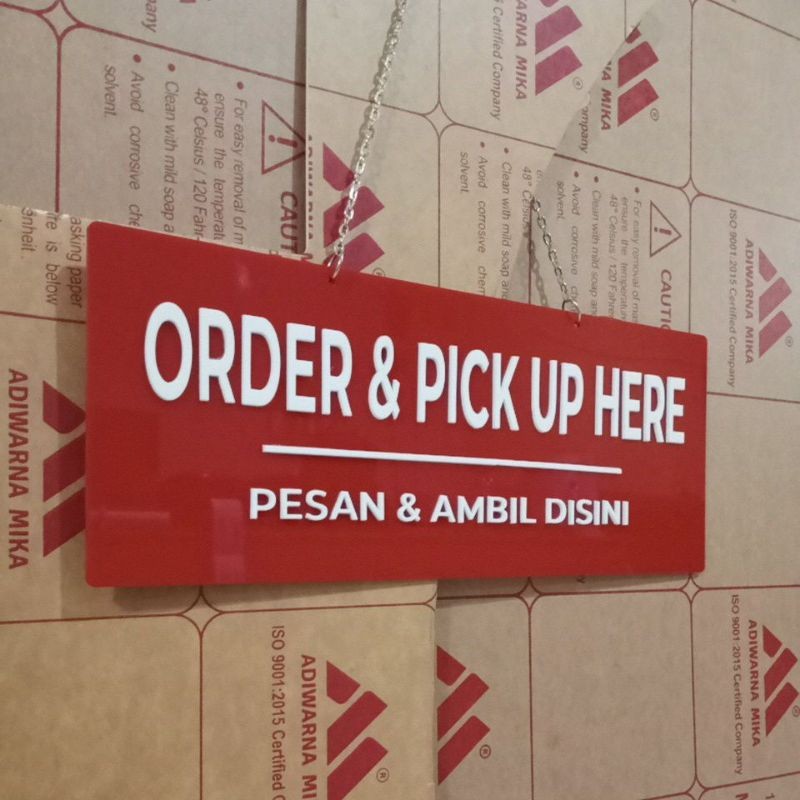 Order & Pick Up Here Order & Take Here Sign ในลายนูนอะคริลิค เรียบง่าย