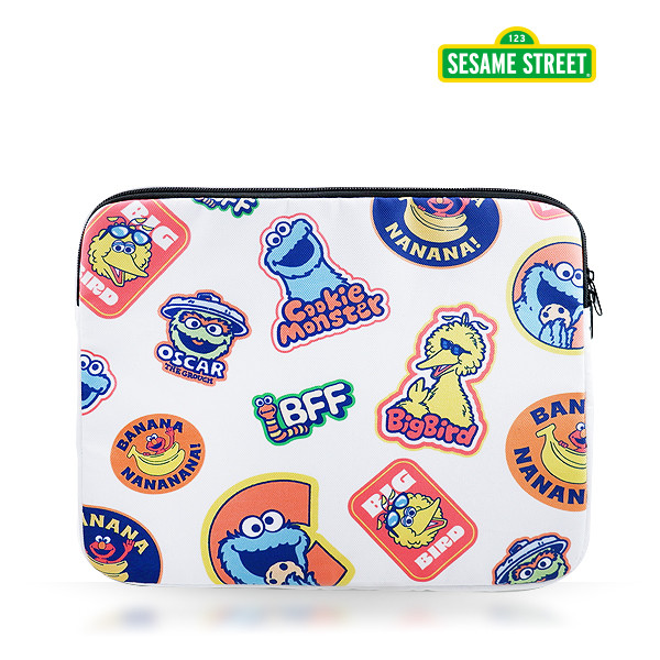 SST6-กระเป๋าแท็บเล็ต : Sesame Street-6B Tablet Bag (SST6B TLB-15WH29H) W29xH23.5xS2.5 cm.