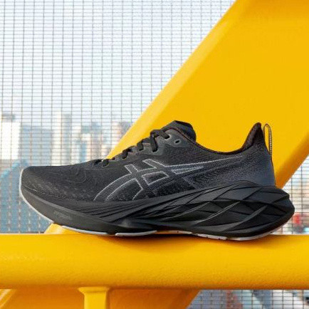 รองเท้าวิ่งแบบผูกเชือกดูดซับแรงกระแทกทนต่อการสึกหรอของ Asics สีน้ำเงินสำหรับผู้ชาย