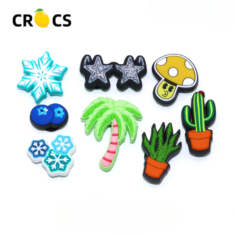Jibbitz Crocs Charms สไตล์ใหม่รองเท้า Crocs อุปกรณ์ดอกไม้รองเท้าดอกไม้ตกแต่งการ์ตูนหัวเข็มขัดอุปกรณ์เสริม Carlocs Zhibixing พืชเกล็ดหิมะ