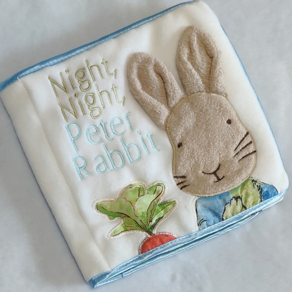 【OMG】 peter rabbit ตุ๊กตา peter rabbit peter rabbit พวงกุญแจ peter rabbit กล่องสุ่ม อุปกรณ์ต่อพ่วงแอ