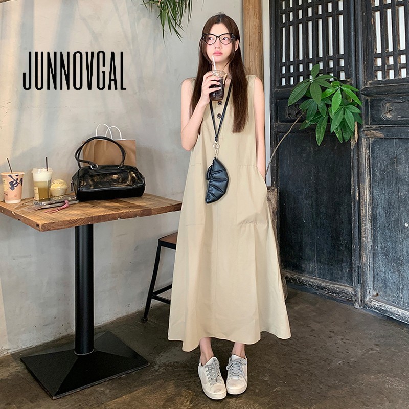 Junnovgal ผู้หญิง Midi Dress 2024 สีทึบทรงหลวมสไตล์ใหม่แขนกุด A-Line
