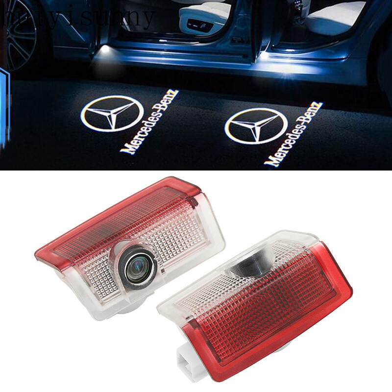 Hys 2pcs HD LED รถประตูยินดีต้อนรับโลโก้โปรเจคเตอร์โคมไฟสําหรับ Mercedes Benz W176 W166 W246 W205 W212 AMG C63 E300 A180 C180 A160 A200 C300 C250 GLS GLA Series GLE GLC