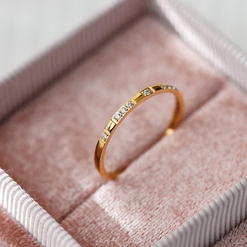 แหวนหมั้นคู่ 18K Gold-Plated Tarnish-Resistant Titanium Steel Ring