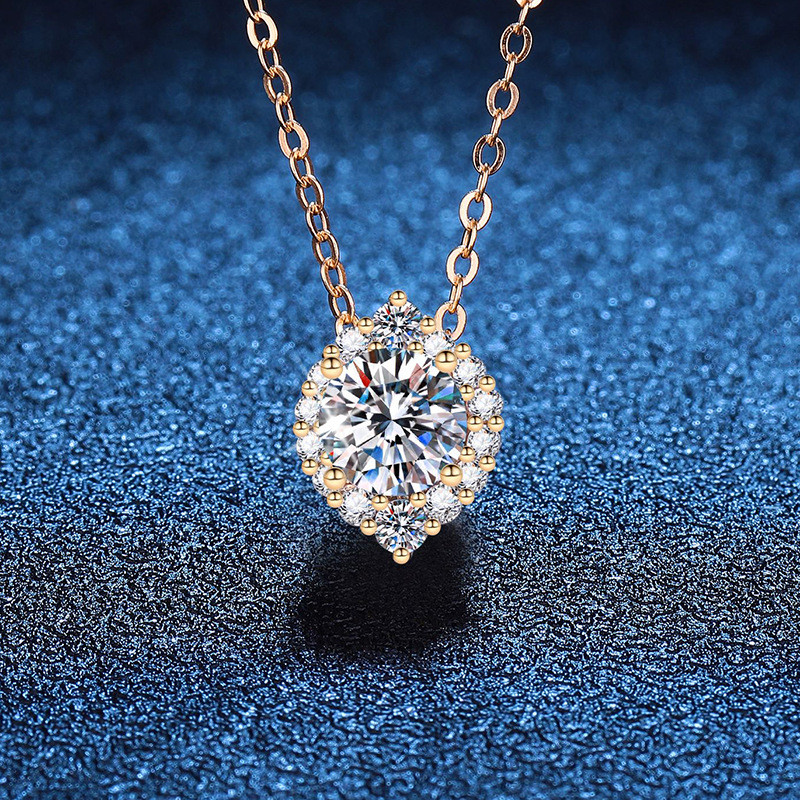AIDA CHOSEN Moissanite Pendant 925 Silver Chain Necklace รูปมะกอก