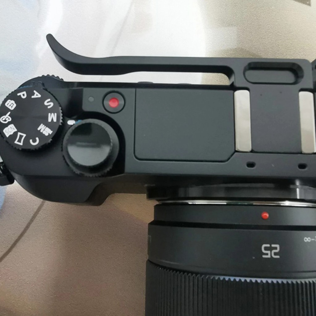 โลหะ Thumbs up Hot Shoe Grip สําหรับ Panasonic GX85 GX80 LX100 อุปกรณ์เสริมสําหรับกล้องอลูมิเนียม GX9 X-A7