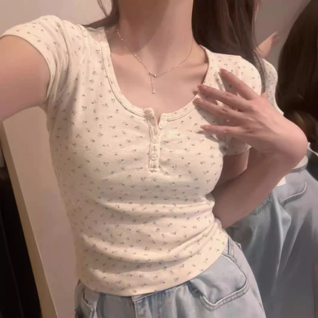 Fulllove เสื้อครอปแขนสั้นลายดอกไม้ สไตล์เกาหลี thumbnail 6