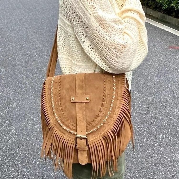 Arona Bag Bohemian Sling Bag Totebag Retro Suede Commuter Bag Tassel Style Saddle Bag