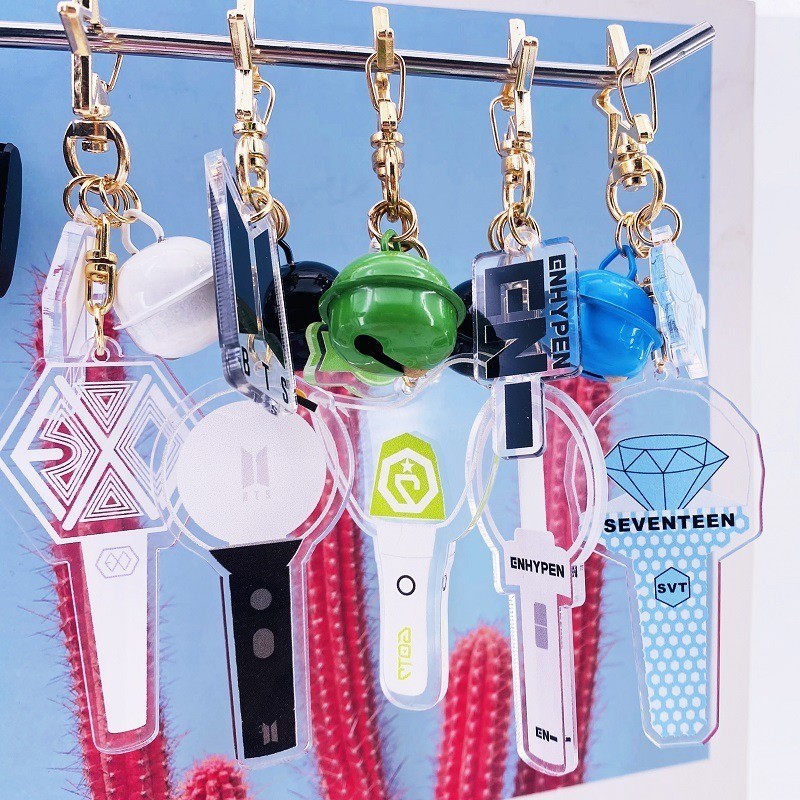 Hot Kpop Light Stick พวงกุญแจ BTS Blackpink EN 17 อะคริลิคดาว Keyrings กระเป๋าจี้แฟนคอลเลกชันของขวัญ