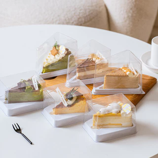 25pcs✨🍰กล่องเค้กสามเหลี่ยม 3 นิ้ว กล่องแซนวิช กล่องเค้ก ขนม แยมโรล ขนมปัง ทรงสี่เหลี่ยม สามเหลี่ยม ฝาใส พร้อมส้อม🍴