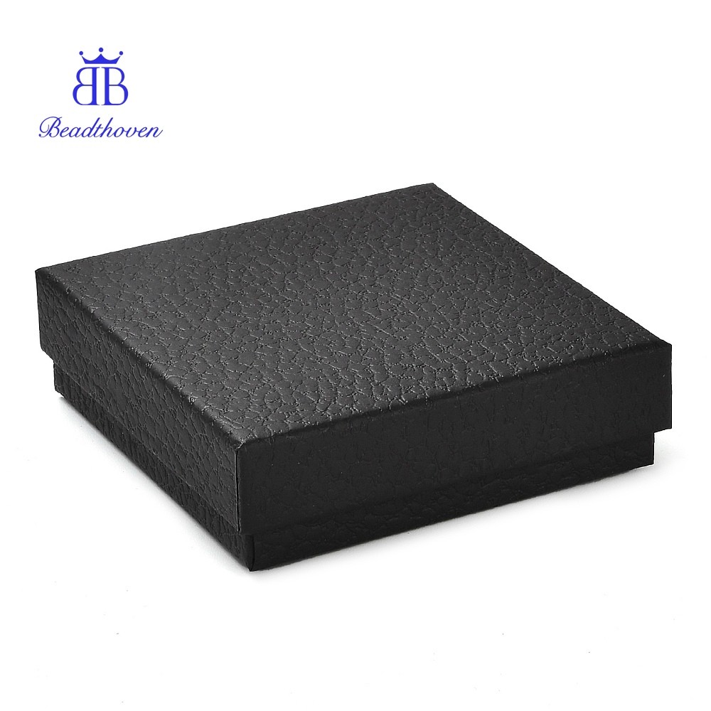 กล่องใส่สร้อยคอนวมฟองน้ำ 12 ชิ้น ทำจากกระดาษแข็ง ขนาด 8.8x8.8x2.65 ซม.