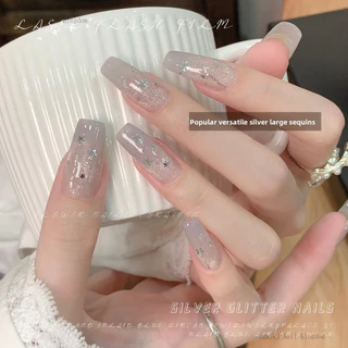 อุปกรณ์ตกแต่งเล็บผสมเลื่อมสีเงิน / แผ่นตกแต่งเล็บทรงกลมลายดาวห้าแฉกรูปหัวใจ / DIY เครื่องประดับติดกาว