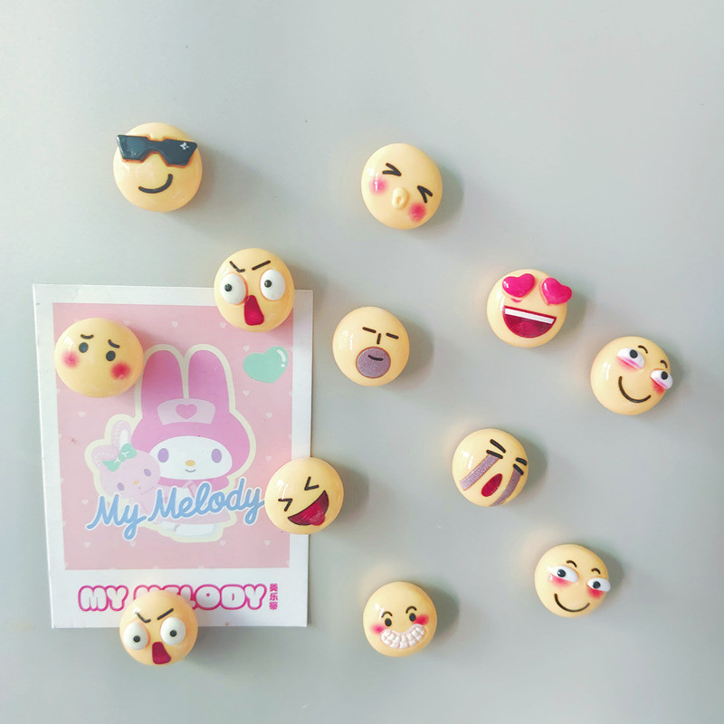 น่ารัก อีโมจิ ตู้เย็น แม่เหล็ก ของสะสม Magnet แม่เหล็ก ติดตู้เย็นวงกลมสีน่ารัก ดื่มแม่เหล็กติดตู้เย็น