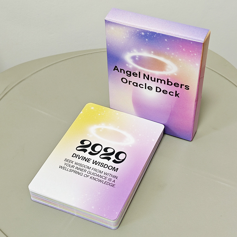 Angel Numbers Oracle Deck เพื่อรับ Gidance Divine 40 ชิ้นการ์ดตัวเลข 10.4*7.3 ซม.
