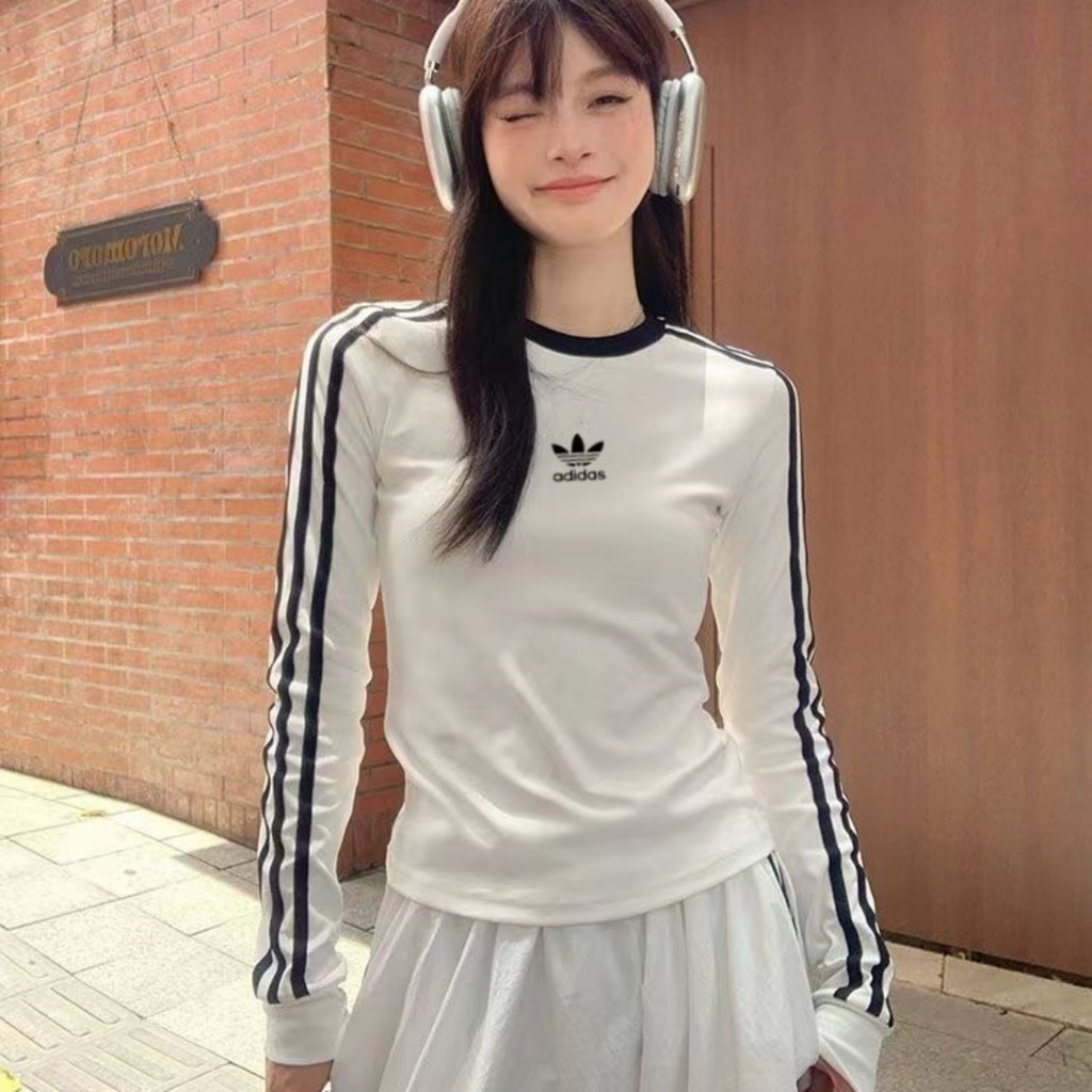 Adidas Originals เสื้อยืดแขนยาวผู้หญิงบางเสื้อสเวตเตอร์คอกลมเสื้อสวมหัว DH3183