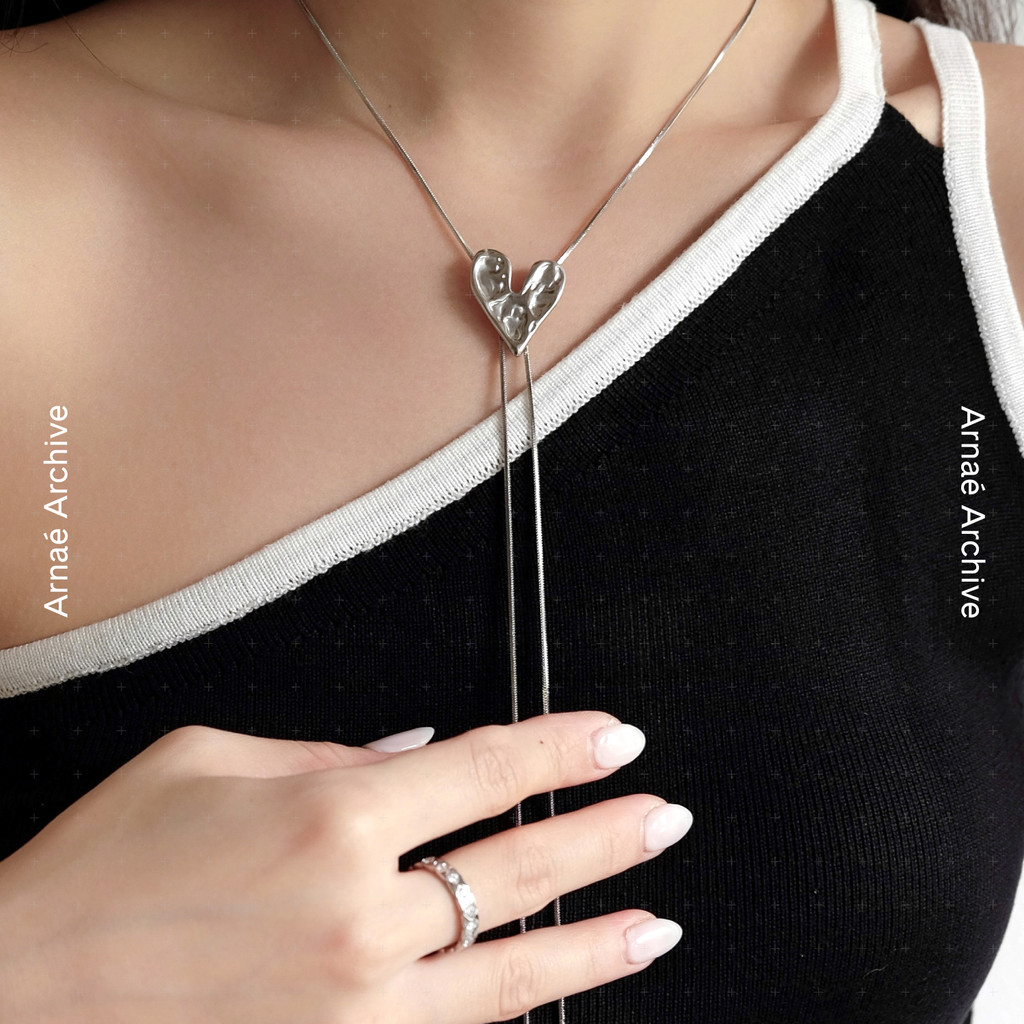 สร้อยคอ Arnaé Archive Heartstream Laratit สร้อยคอ Unisex สร้อยคอสแตนเลสป้องกันสนิมระดับพรีเมียม