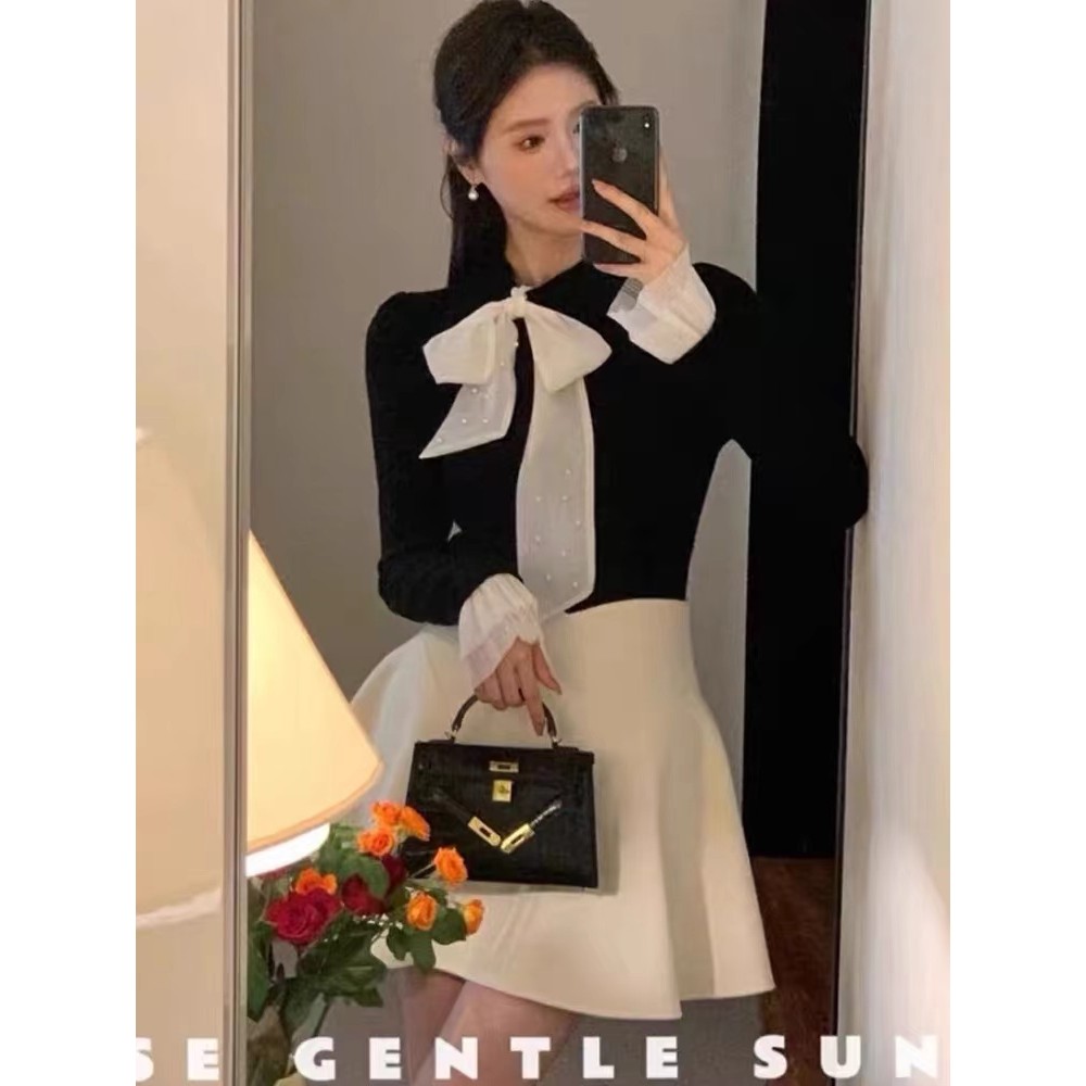 เสื้อตัวในผูกเชือกสีคอนทราสต์สไตล์ฝรั่งเศสเข้ารูปใส่แล้วดูผอมแมทช์ลุคง่ายเสื้อตัวในผู้หญิงเสื้อถักเก๋สไตล์ตะวันตกสำหรับฤดูใบไม้ร่วงและฤดูหนาว